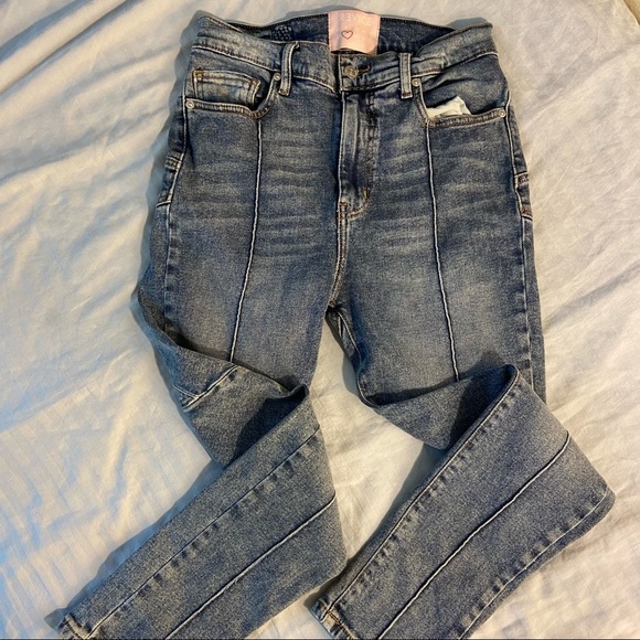 Revice• Venus Crop Star Butt Jeans - Picture 8 of 8